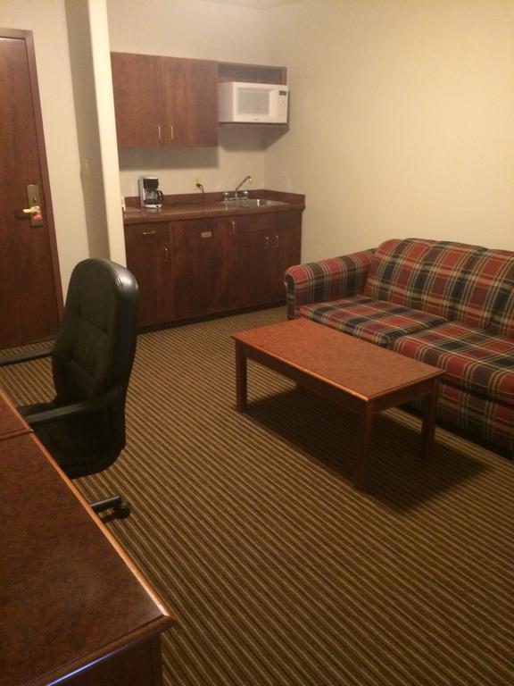 Foxwood Inn And Suites Fox Creek Chambre photo