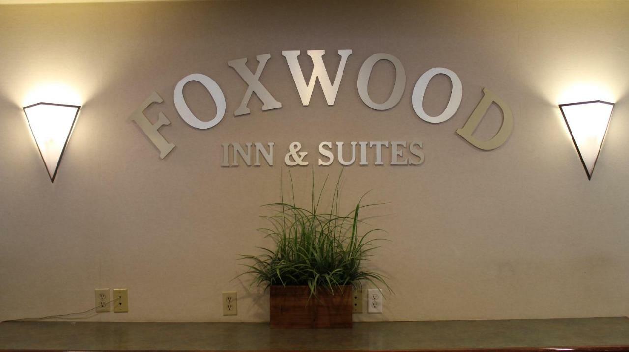 Foxwood Inn And Suites Fox Creek Extérieur photo